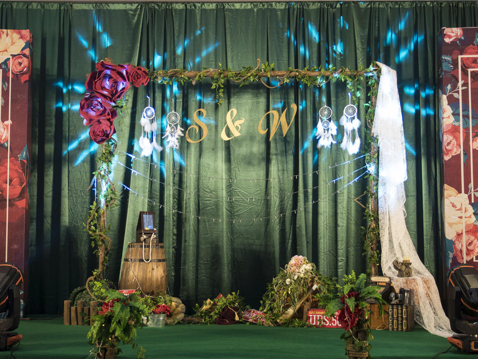 皓量婚礼私家定制——复古红绿