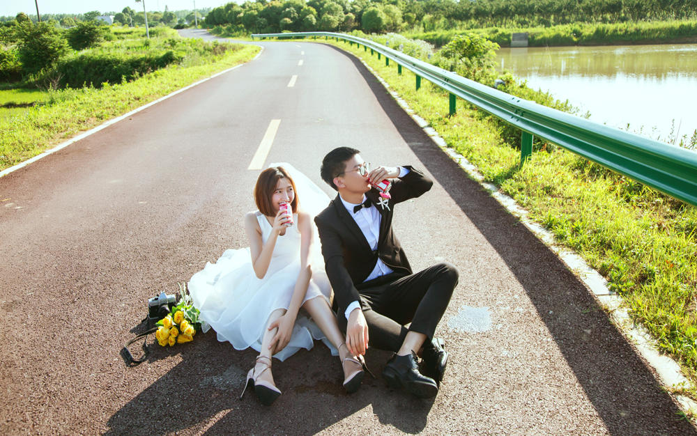 【拾光漫步】 夏  摯   淺夏午后