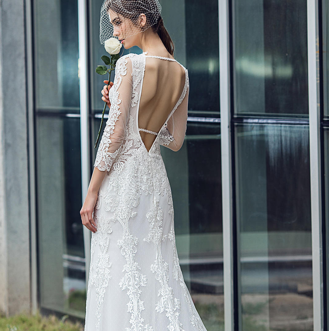 【限时抢】免费试纱！婚纱+跟妆，再送2件伴娘服