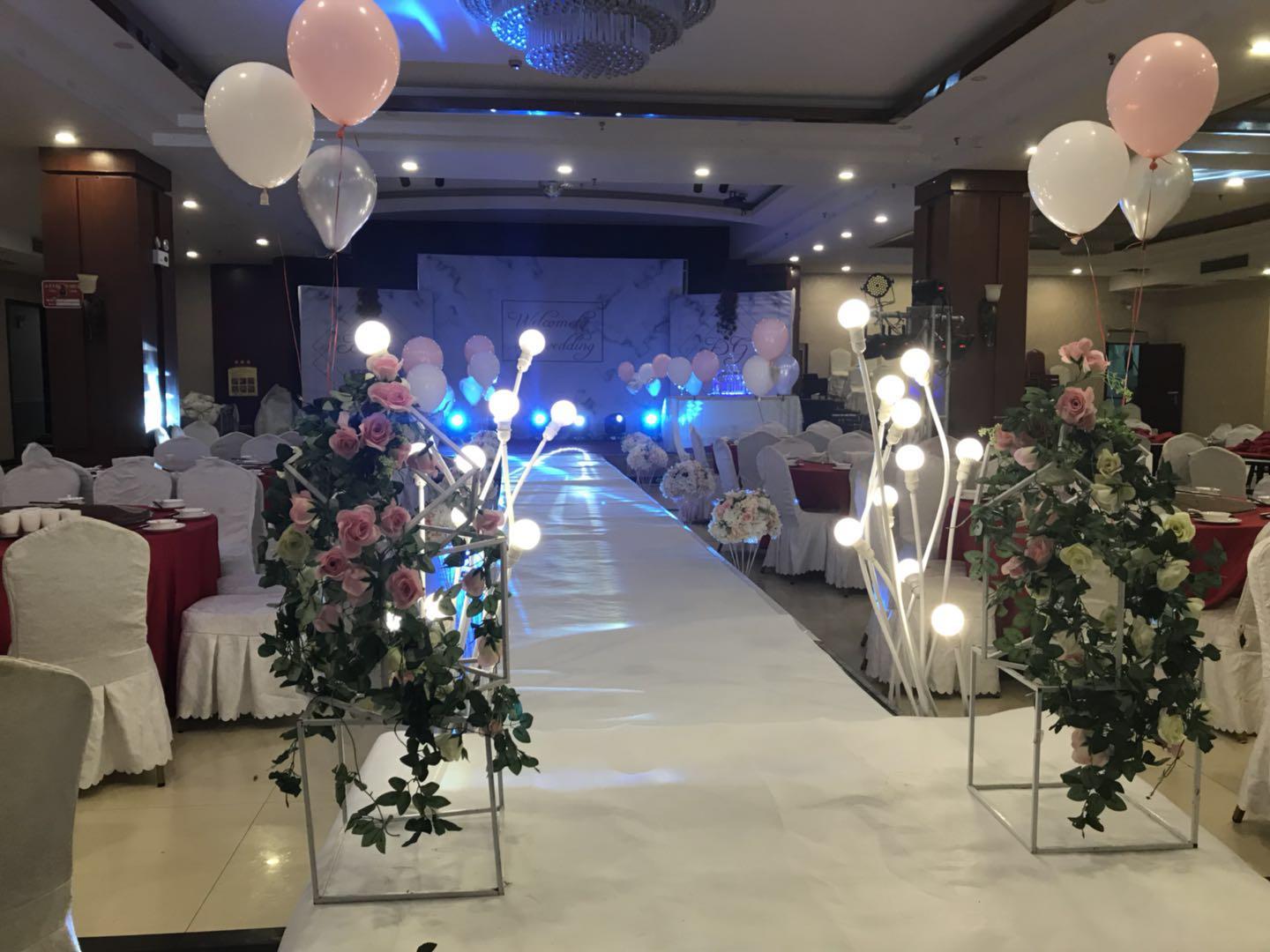 花漾“D&G”大理石白色小清新酒店婚禮