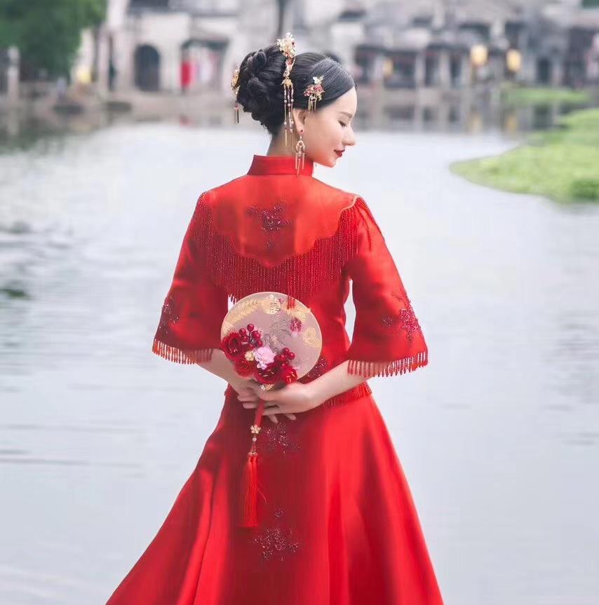 星梦缘婚纱，满足新娘明星梦