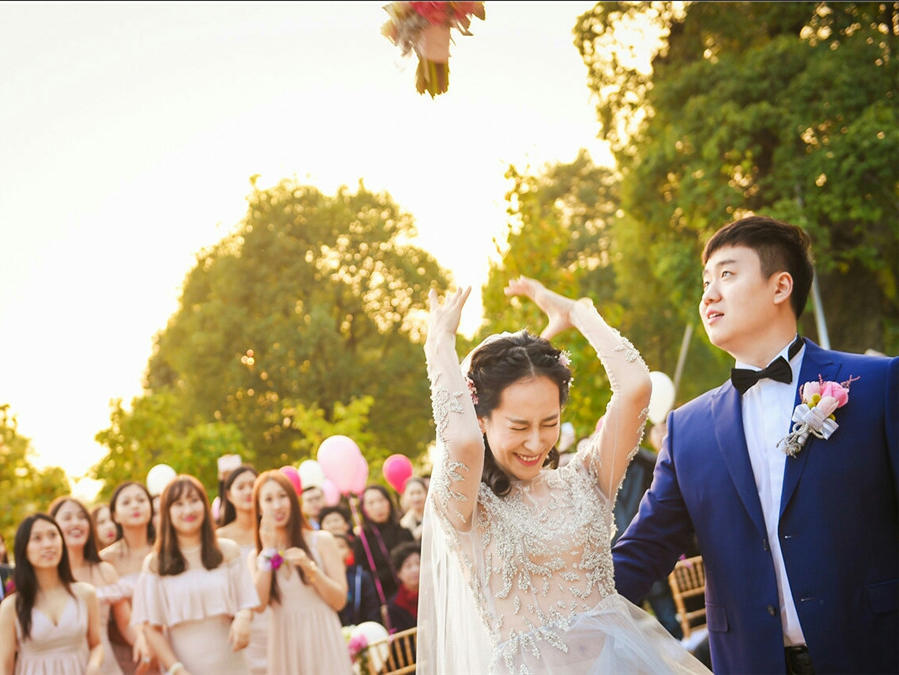 婚礼主持+婚礼化妆+音乐督导