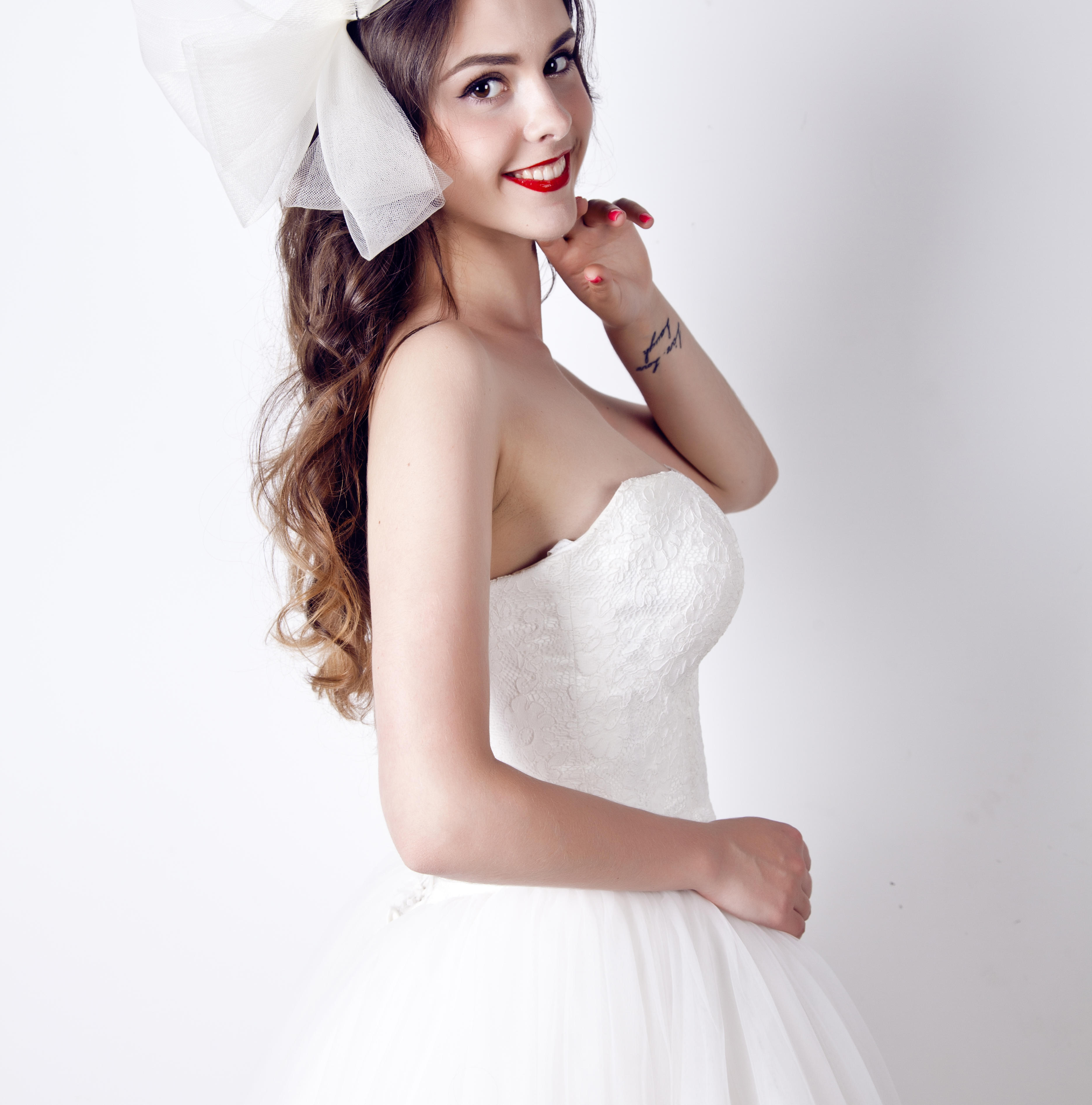 【EVER超值套餐】精品婚纱礼服3件套餐