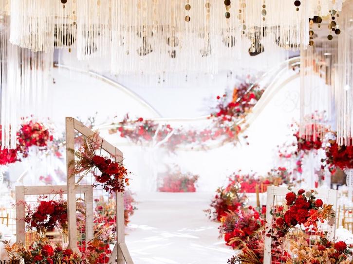 简约不简单，奢华且低调。