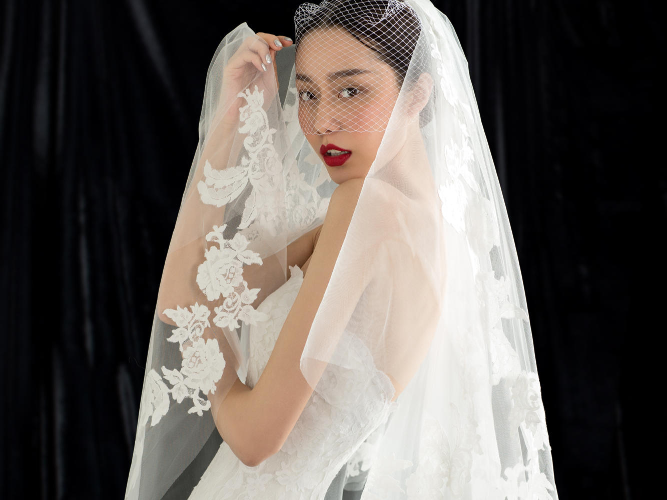 LoveBridal經典婚紗套系（2套婚紗禮服租賃）