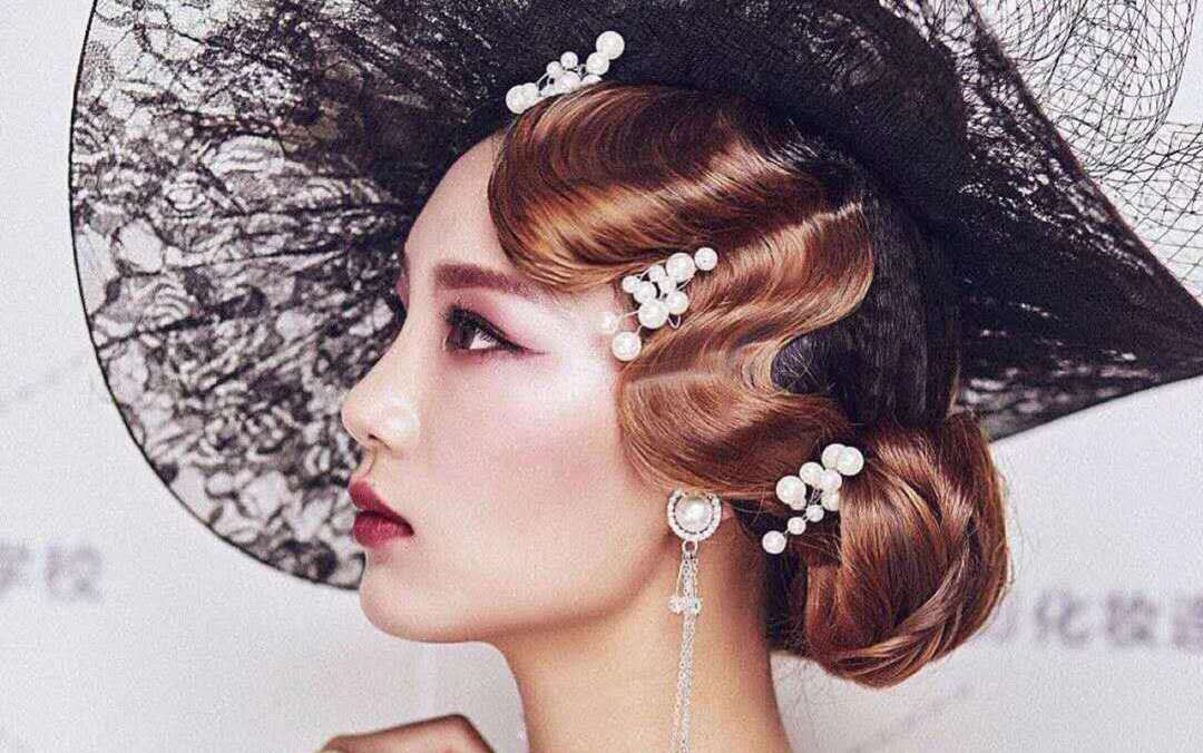 时尚魅影连锁化妆学校复古高贵风新娘妆面