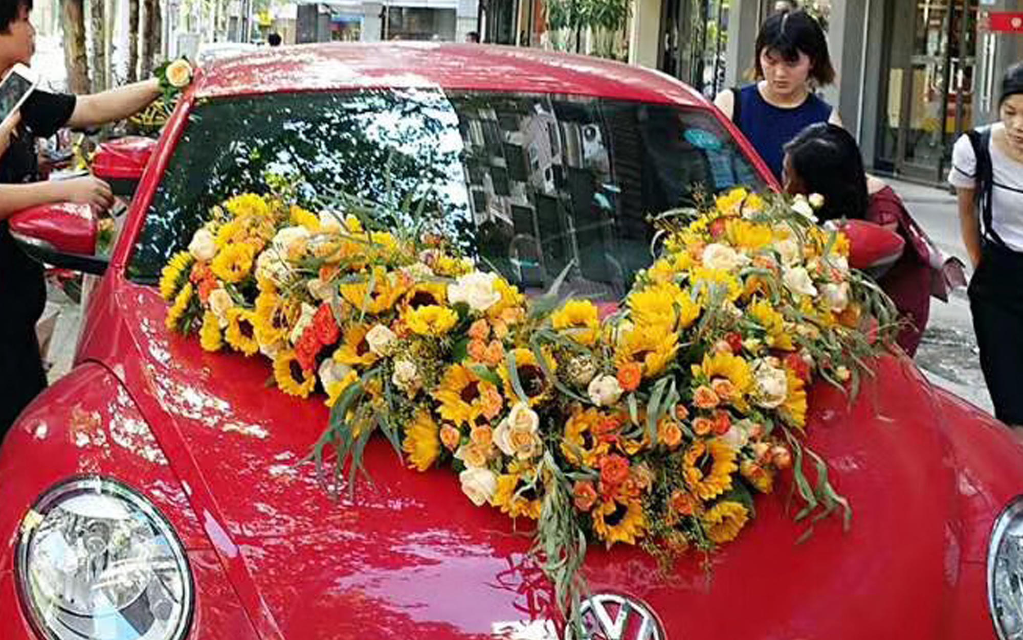 古罗马の夏日·向日葵高端欧式复古婚车套餐