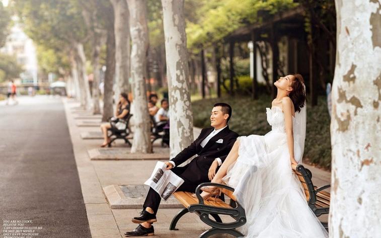 淺影視覺【婚禮紀(jì)特惠】內(nèi)外景任選+服裝任選