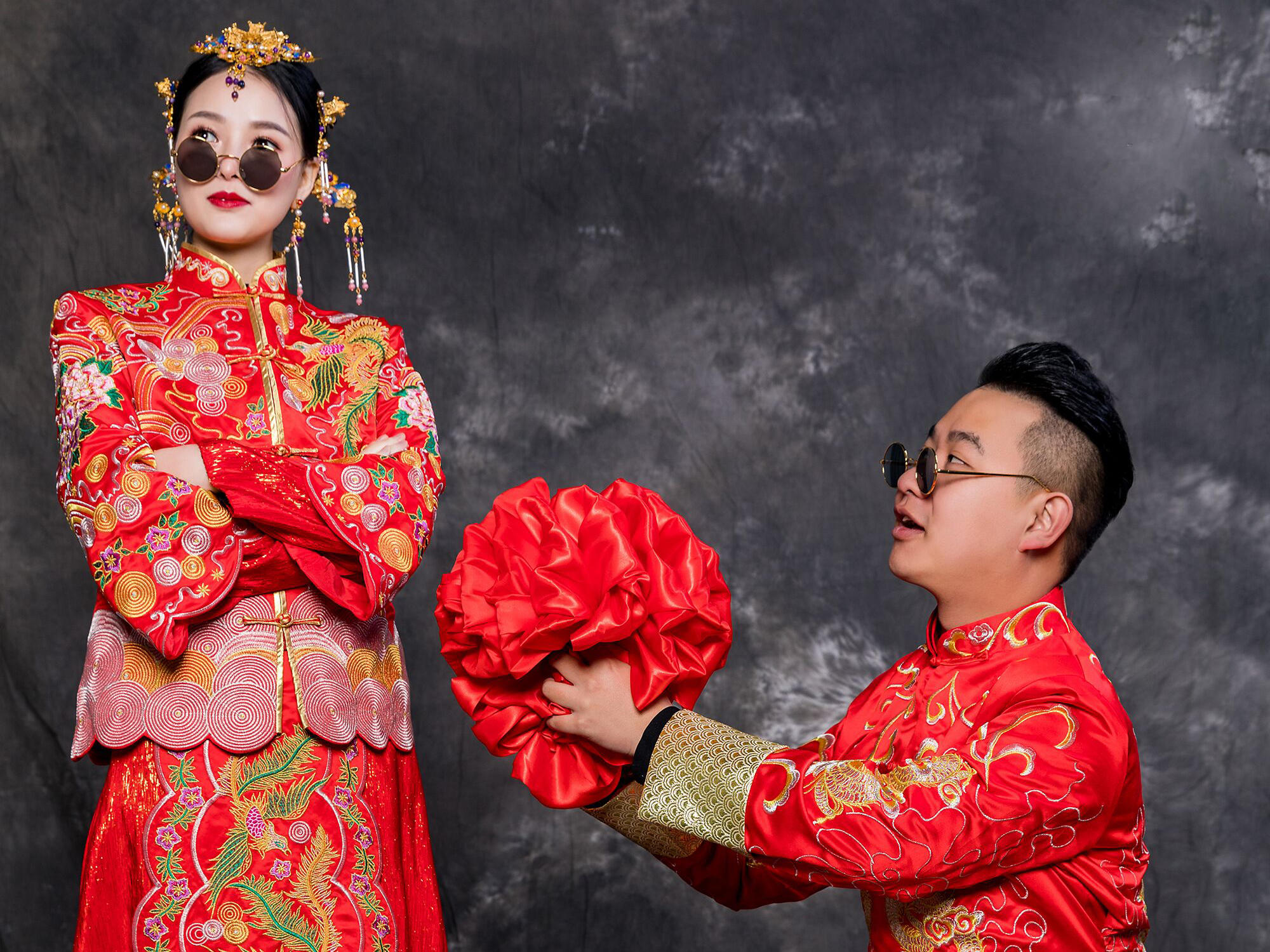 【怦然心动】中式龙凤褂 秀禾服租赁