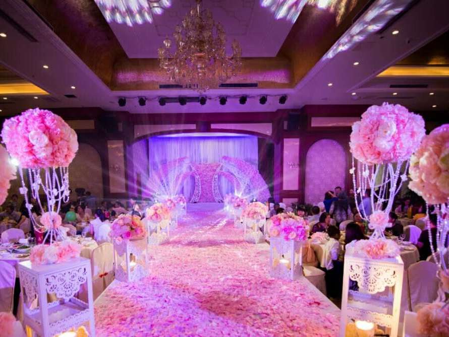   唯爱婚庆-立体实景，守护唯美婚礼现场