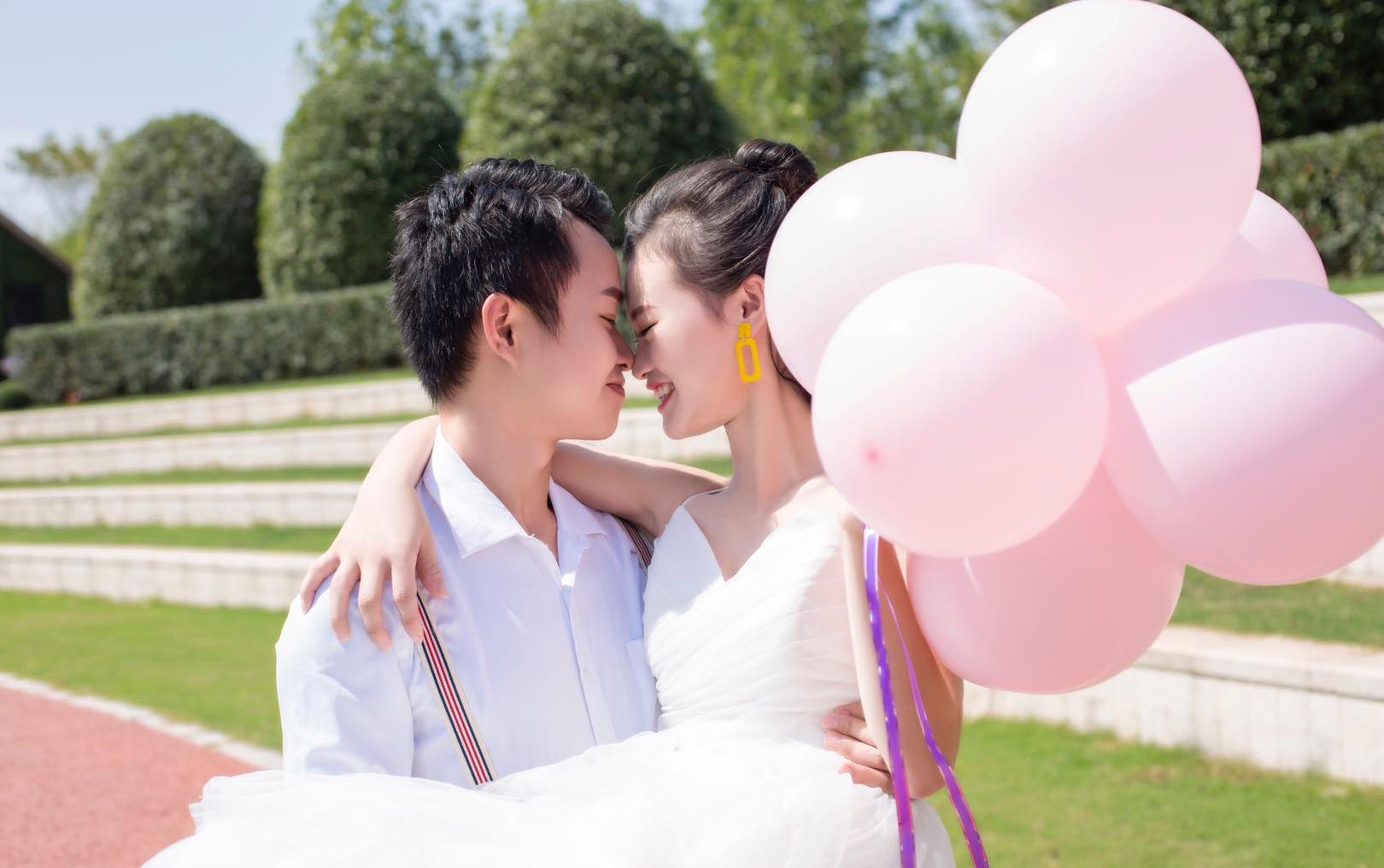 唯乐爆款系列精美婚纱照 5服5造