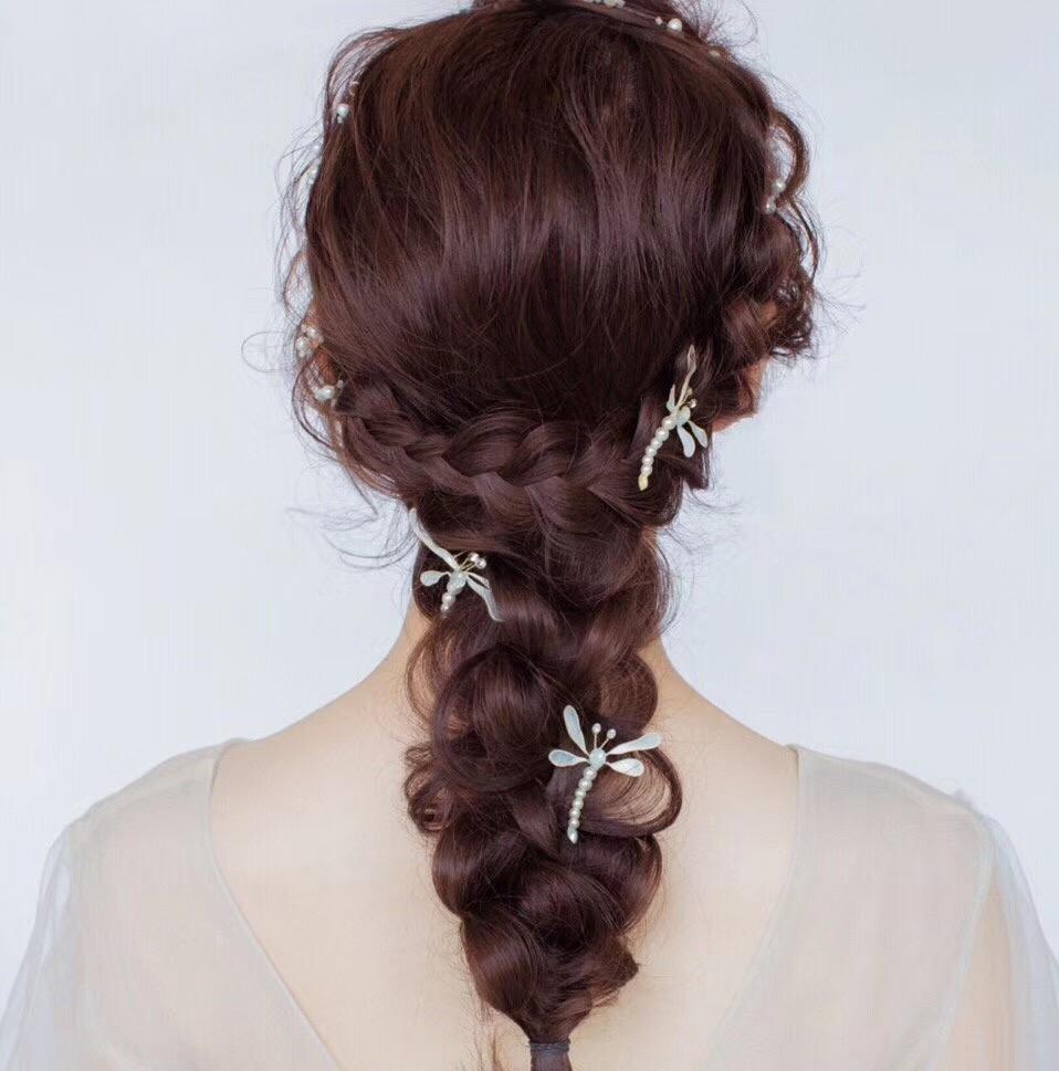 维诺高级化妆师全程跟妆 送伴娘妆+免租伴娘服6件