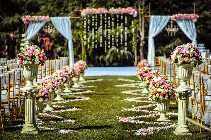 相逢却似曾相识 未曾相思已相思