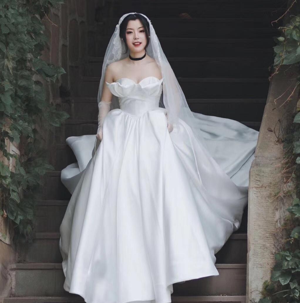 18初秋特惠  十六件套婚纱套餐  