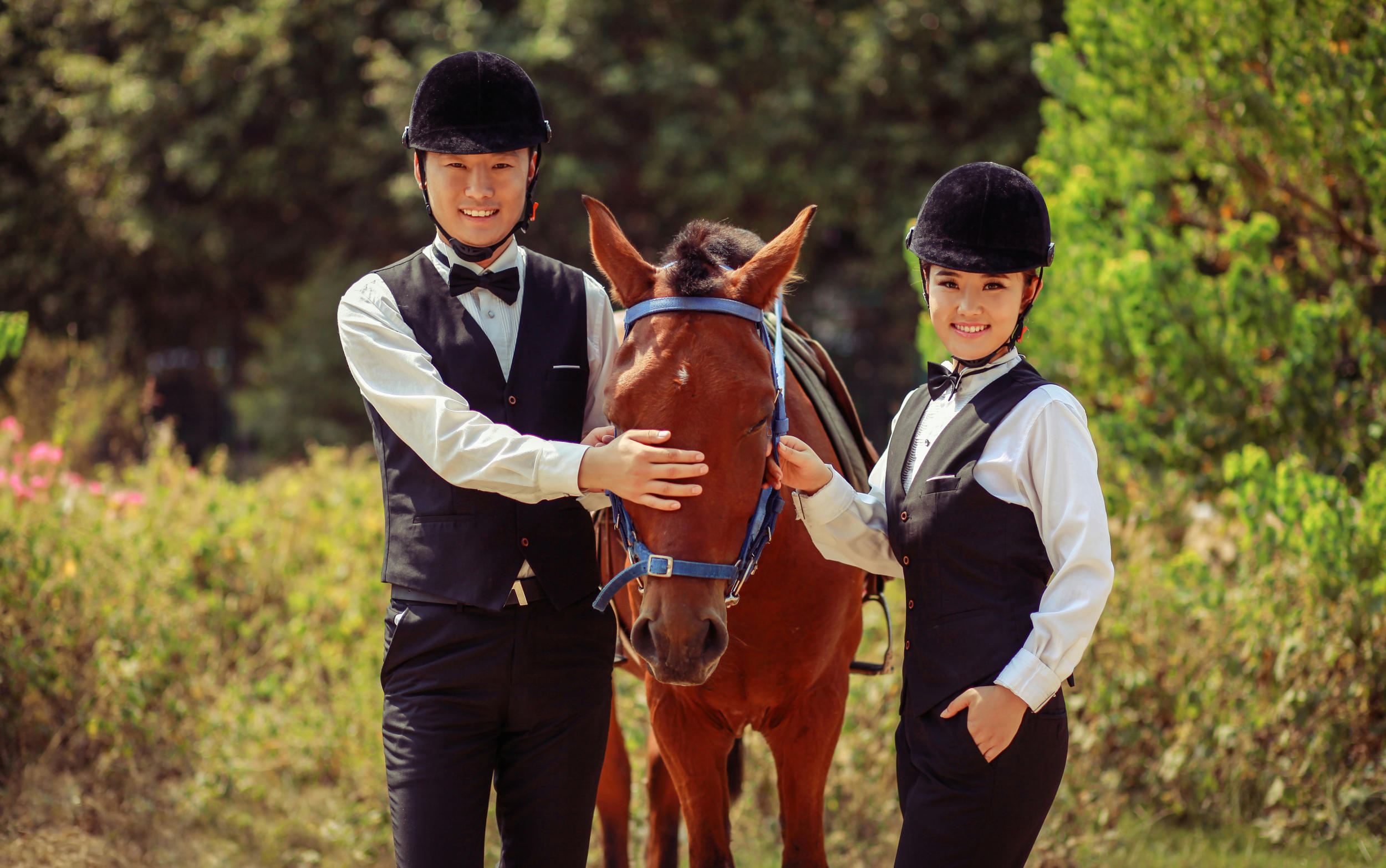 【品質(zhì)優(yōu)薦】服裝任選+場景任選+送婚紗+蜜月酒店