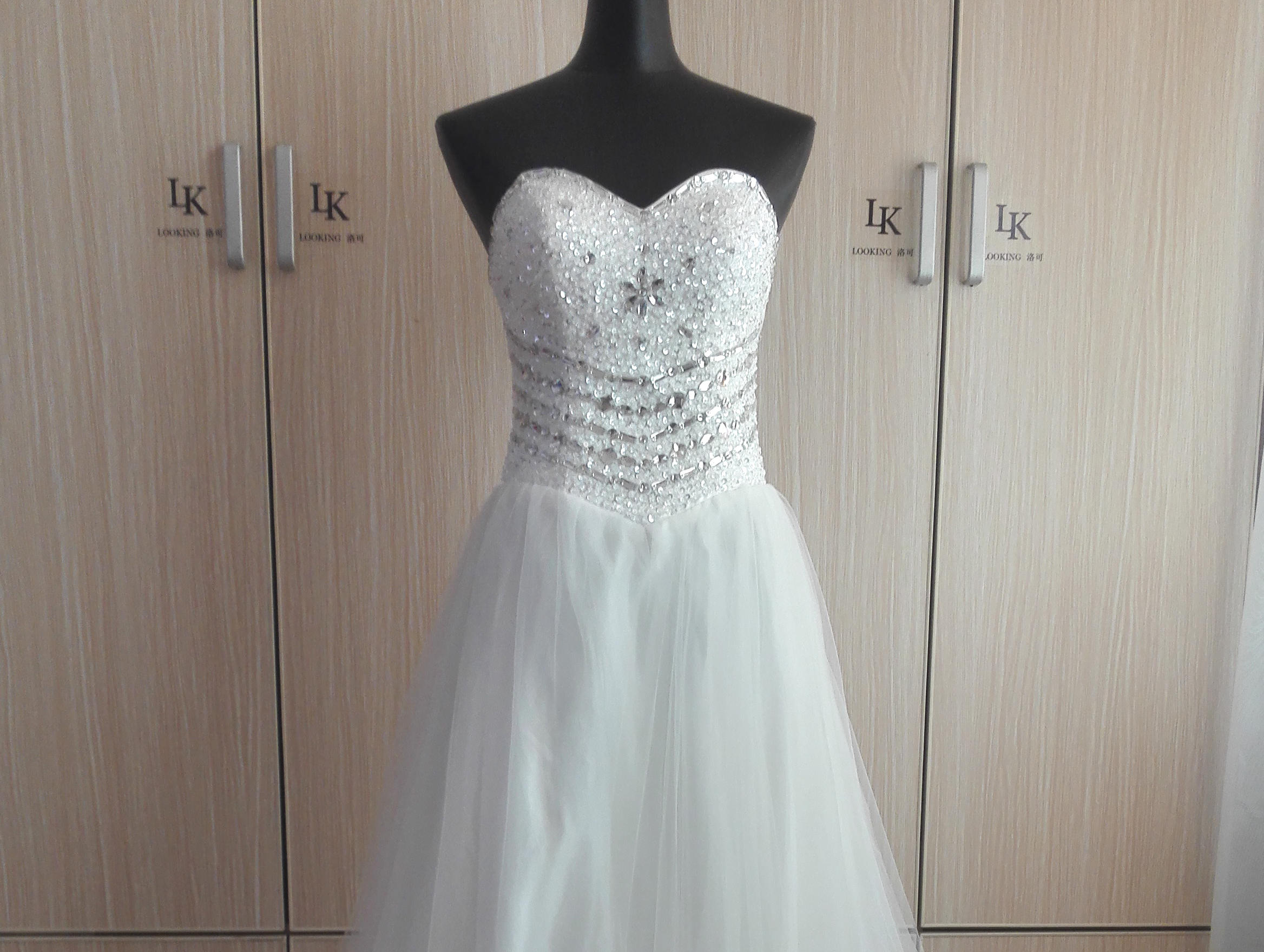 洛可520仪式纱敬酒服系列