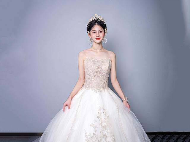 【高级总监韩式小清新】全天跟妆＋亲友妆＋助理