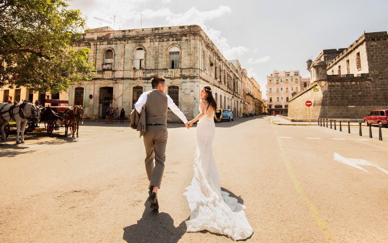 日子把爱拉长，爱让日子变慢