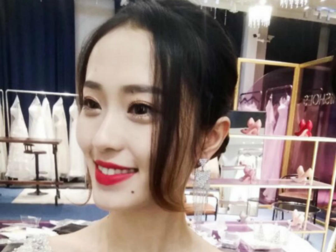 跟妆|资深化妆师婚礼当天跟妆+精品出门纱