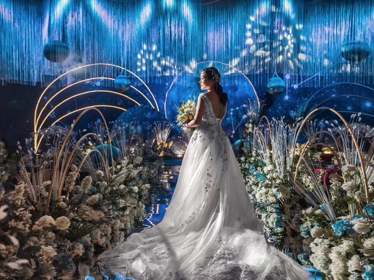 【巨匠婚礼】梦幻星空 水镜深蓝婚礼