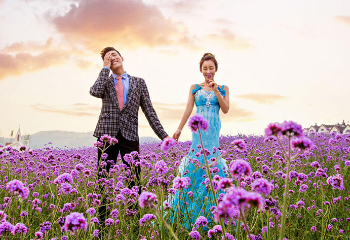 3999“罗曼蒂克”婚纱套系