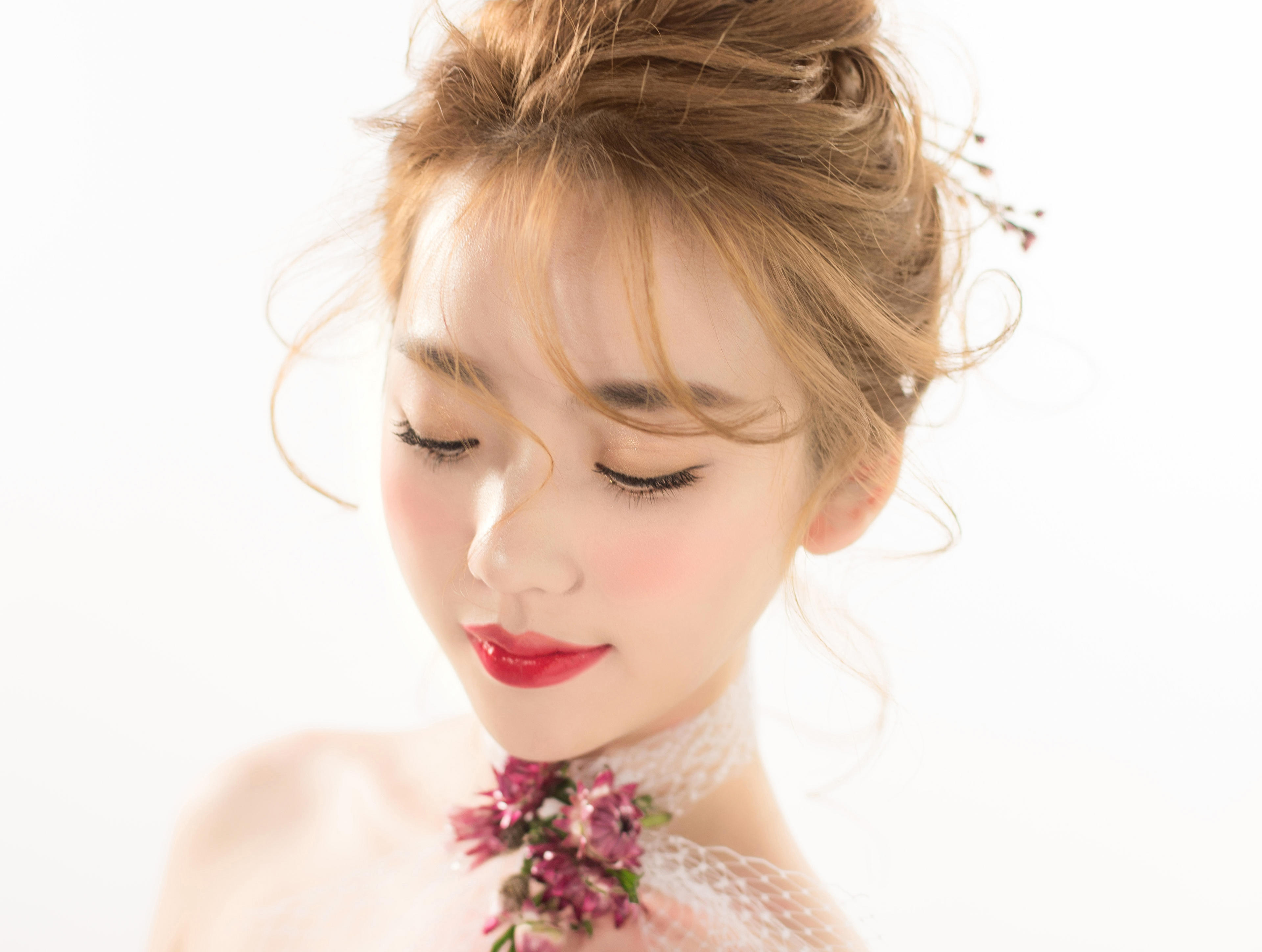 《红馆新娘》首席级 化妆师----鹤鹤老师