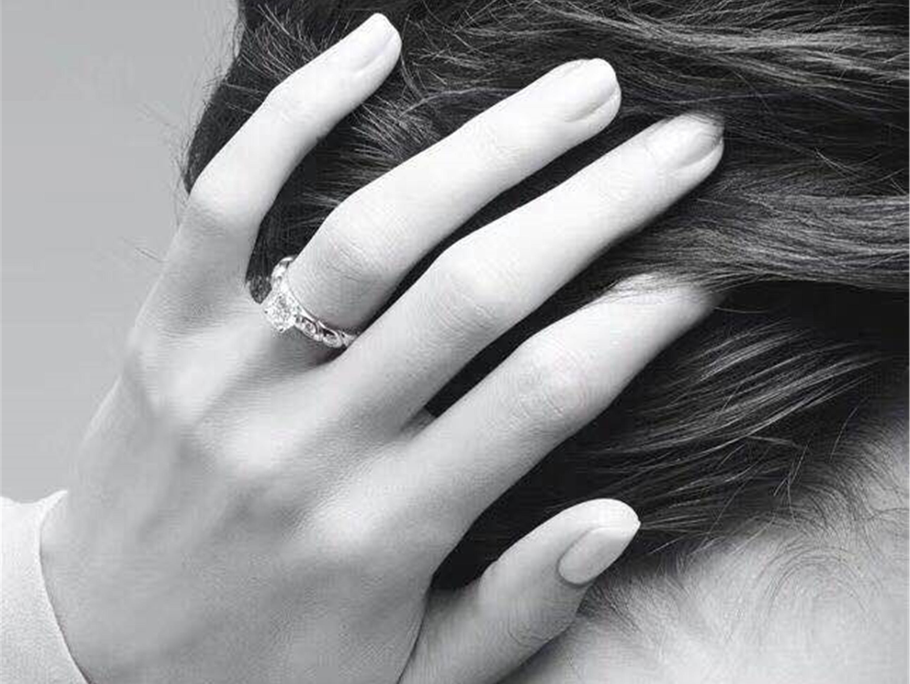 GS珠宝 99元上门量尺寸GIA裸钻定制钻戒