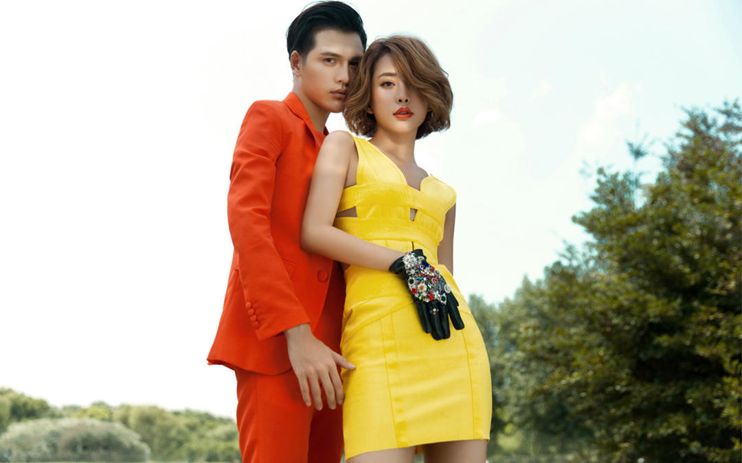 结婚季送鲜花造型>14服14造+城市旅拍