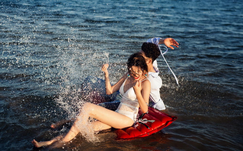 先拍后付+私人定制+底片全送+鲜花造型