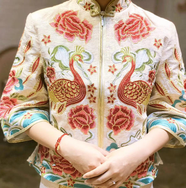 【手工中式单品】简约、清新秀禾服