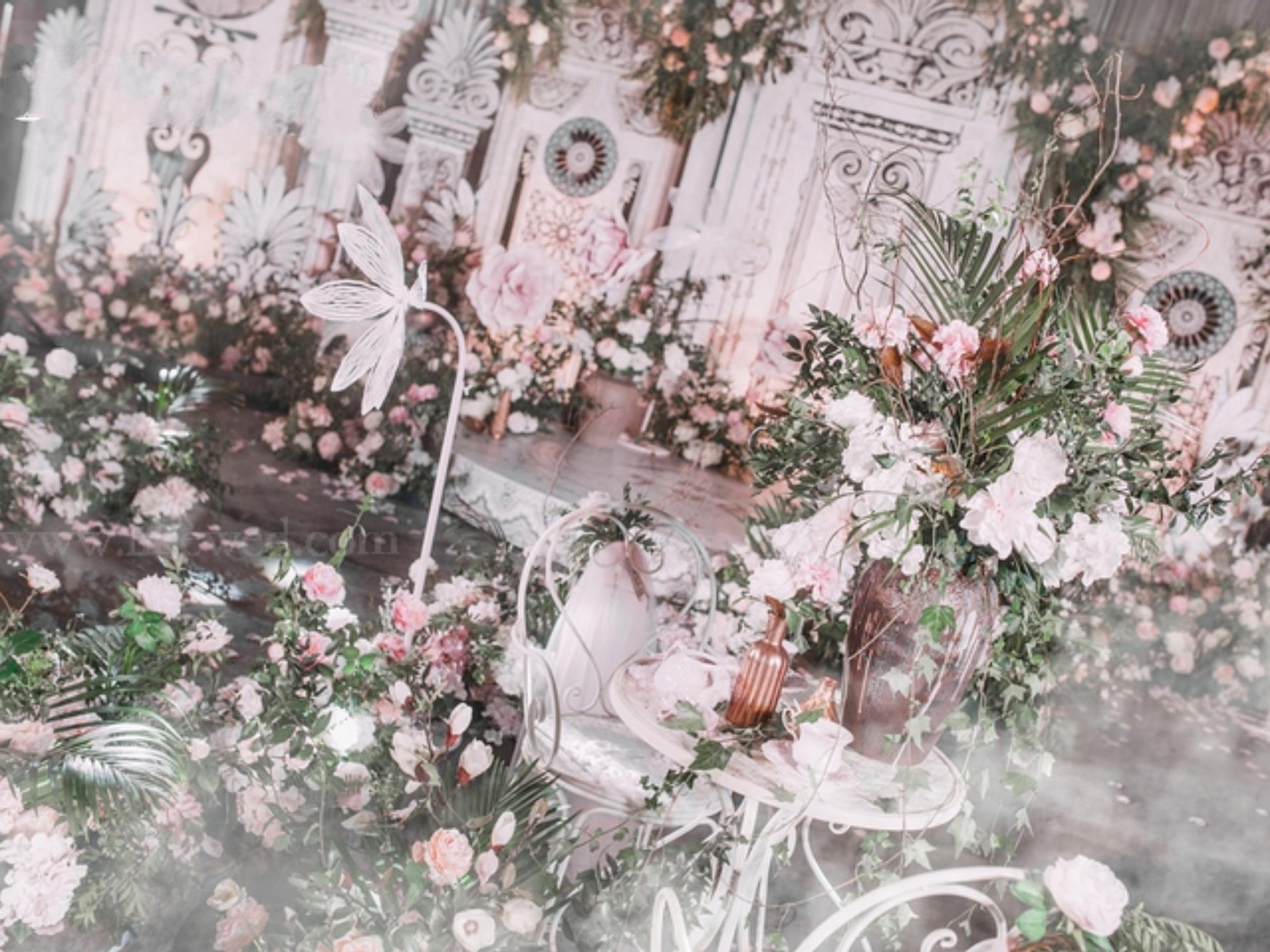 『 周小姐的唐顿庄园 』