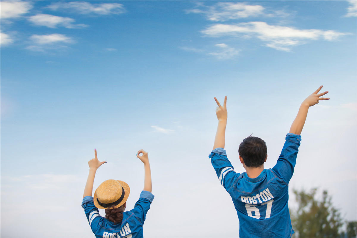 限時(shí)搶購(gòu)不滿意重拍底片全送 贈(zèng)送動(dòng)畫(huà)相冊(cè)