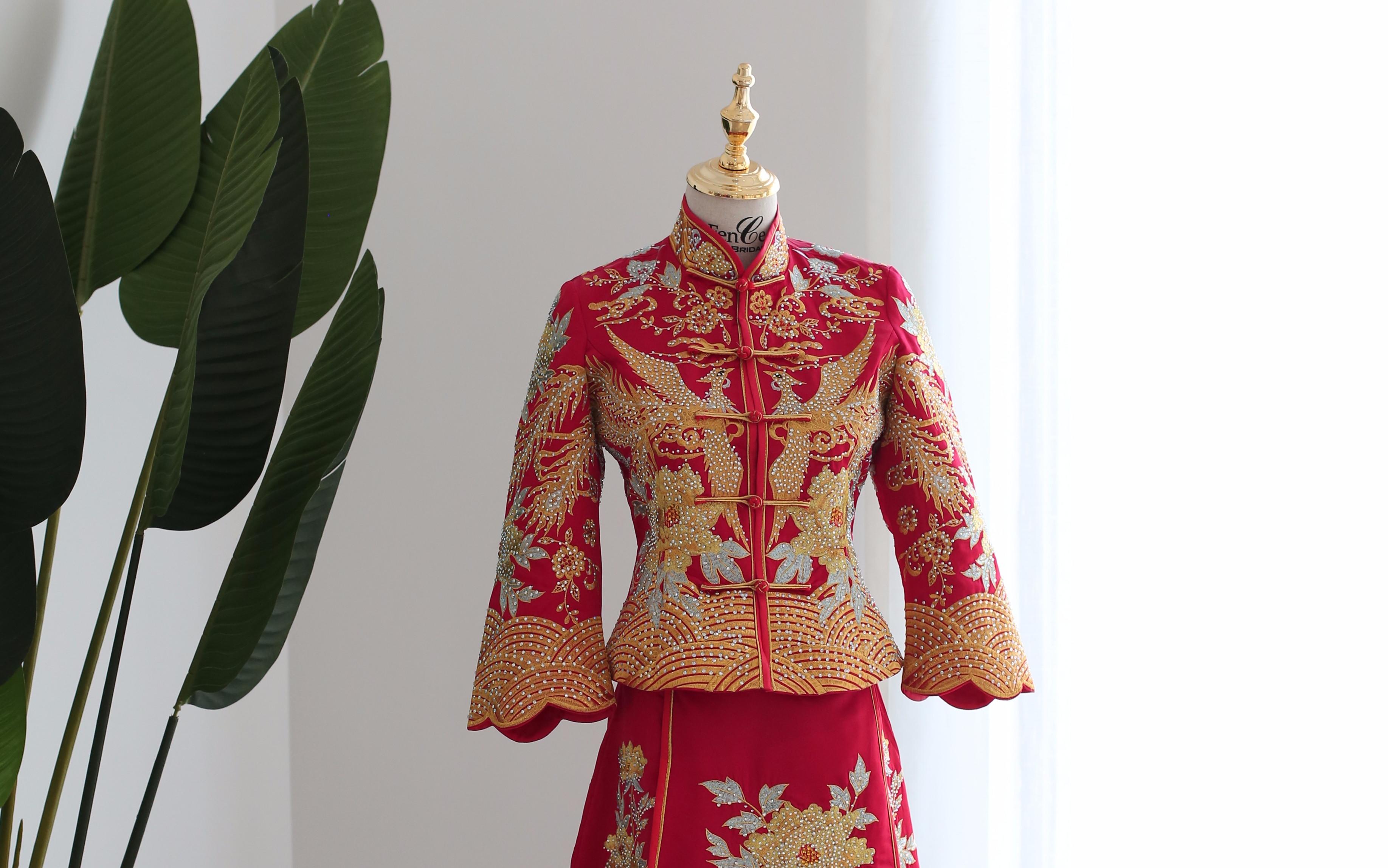 凤穿牡丹 手工点钻 显瘦秀禾服