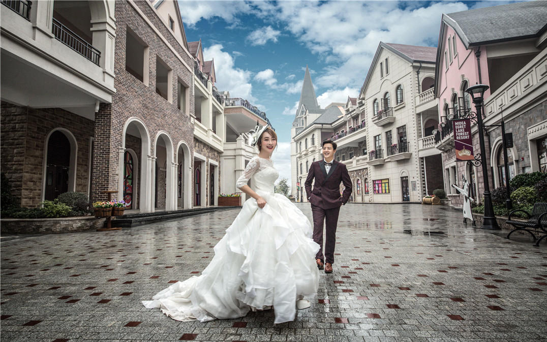 蒙娜丽莎视觉—尊贵唯美婚纱摄影套系