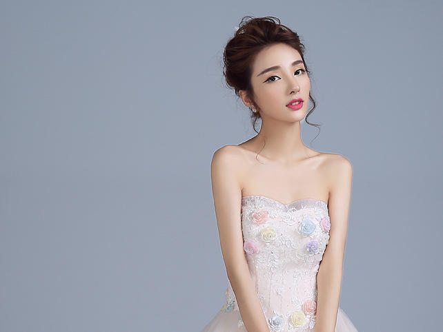 《省心系列》总监档森系唯美造型 三件套+亲友妆