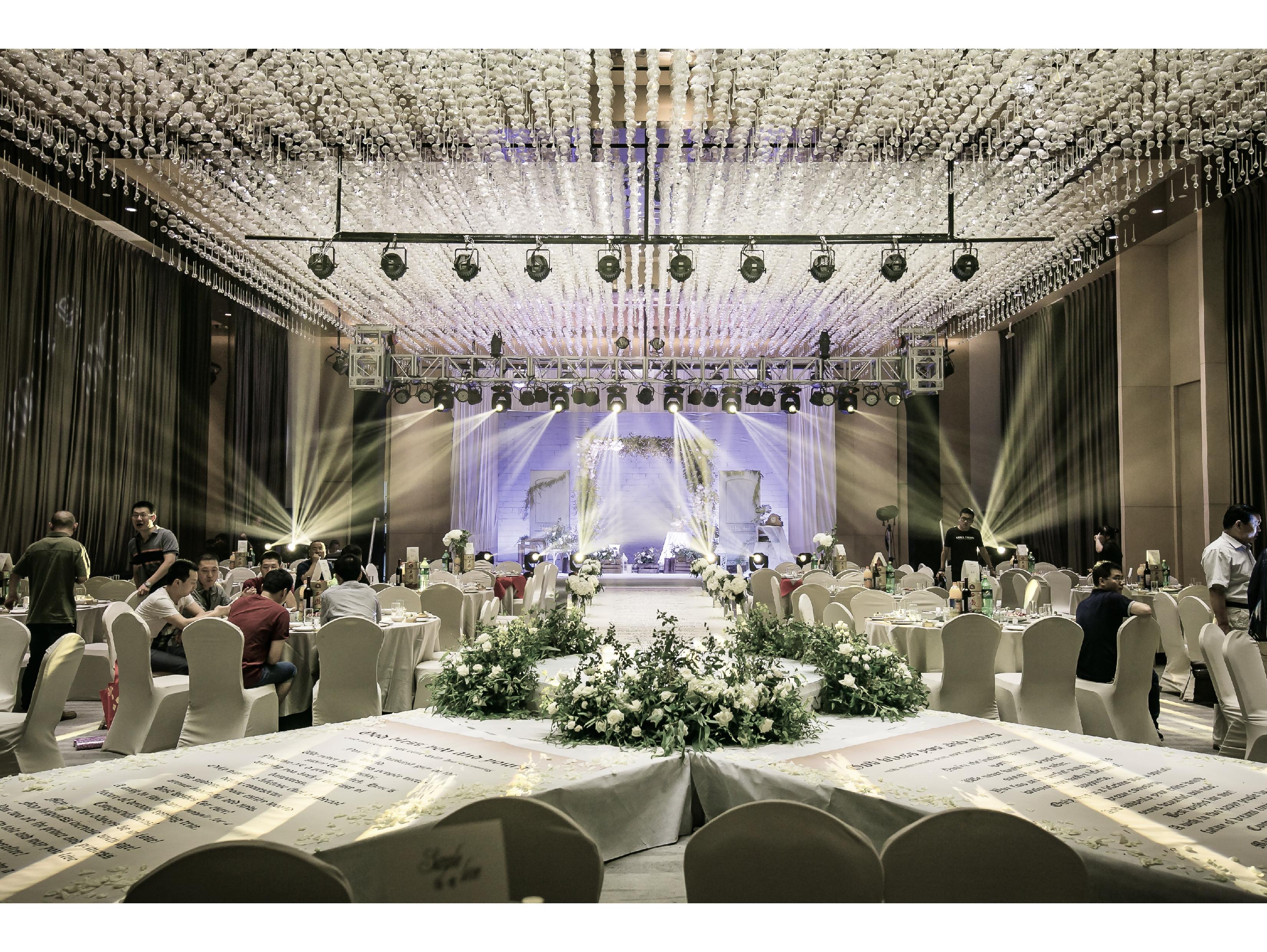 【思薇特】简爱/异形梯台搭建/炫目灯光