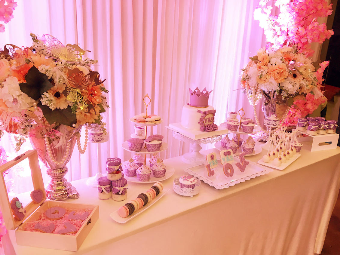 『Dashing Cake』紫色花系婚禮甜品臺(tái)