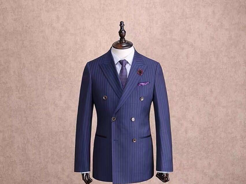 靓雪甄选英伦版双排扣西装