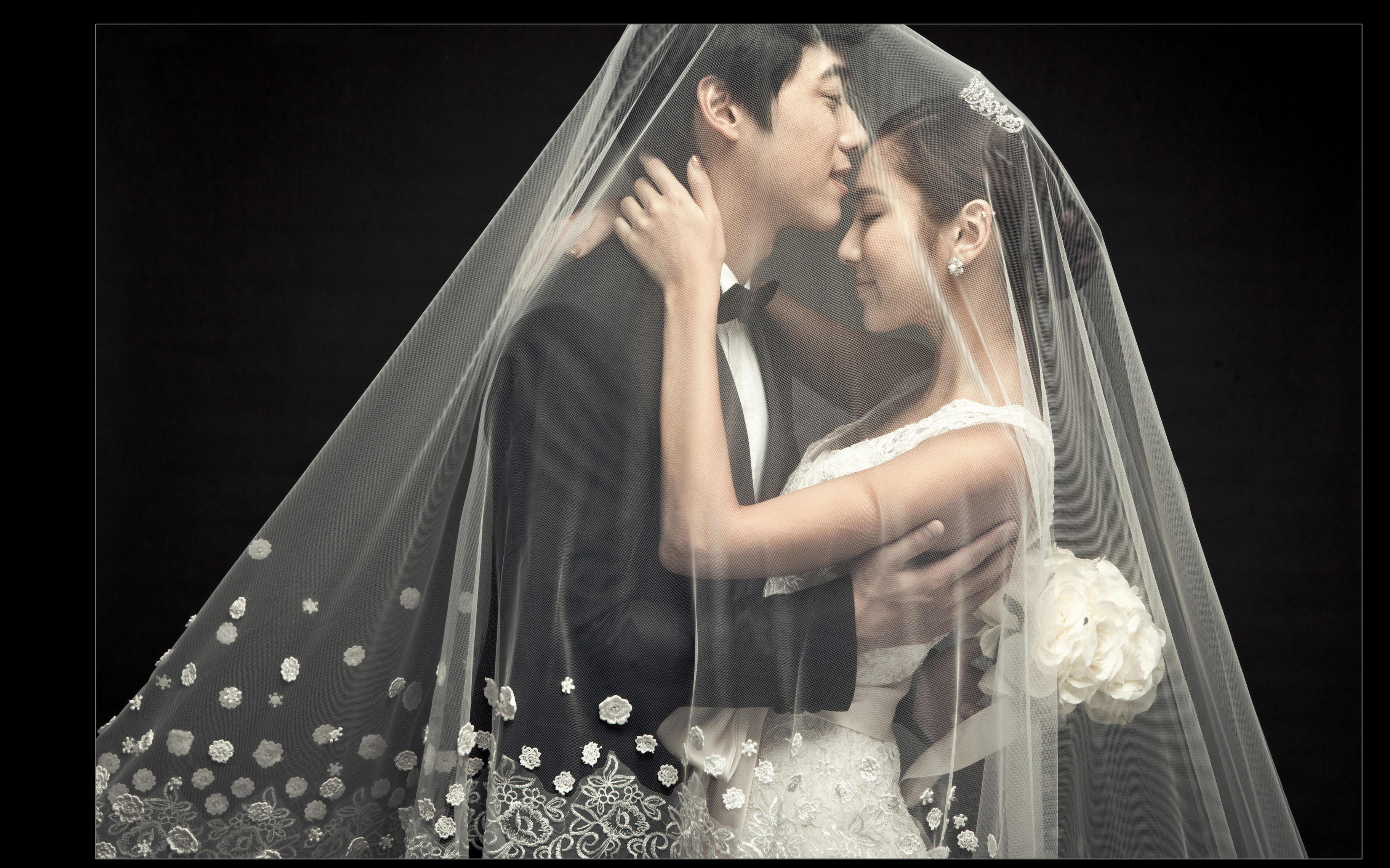 【巴黎婚紗】最美拍攝季-爆款套12服12造包門票