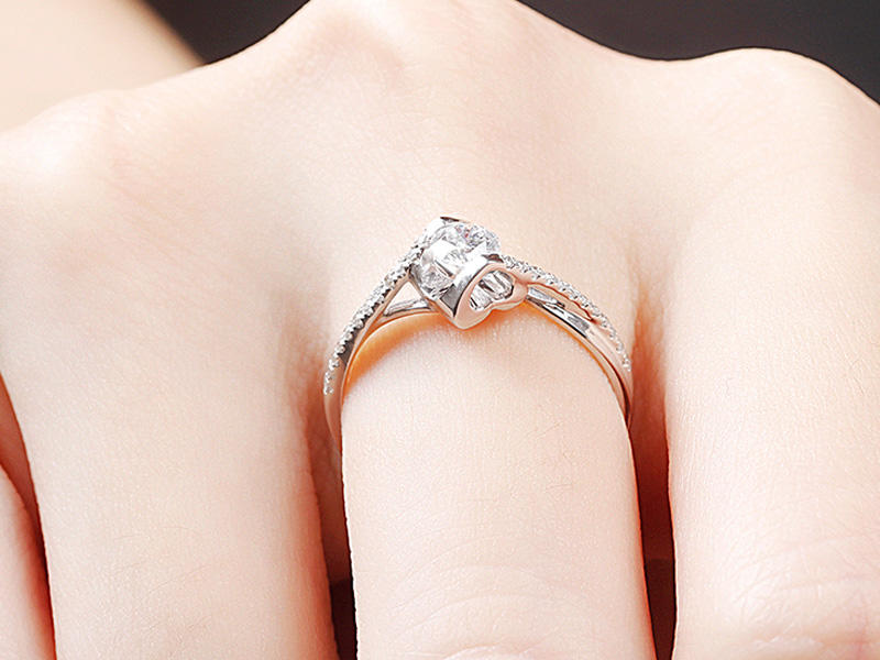 【SOYUK】群镶嵌30分求婚钻石女戒