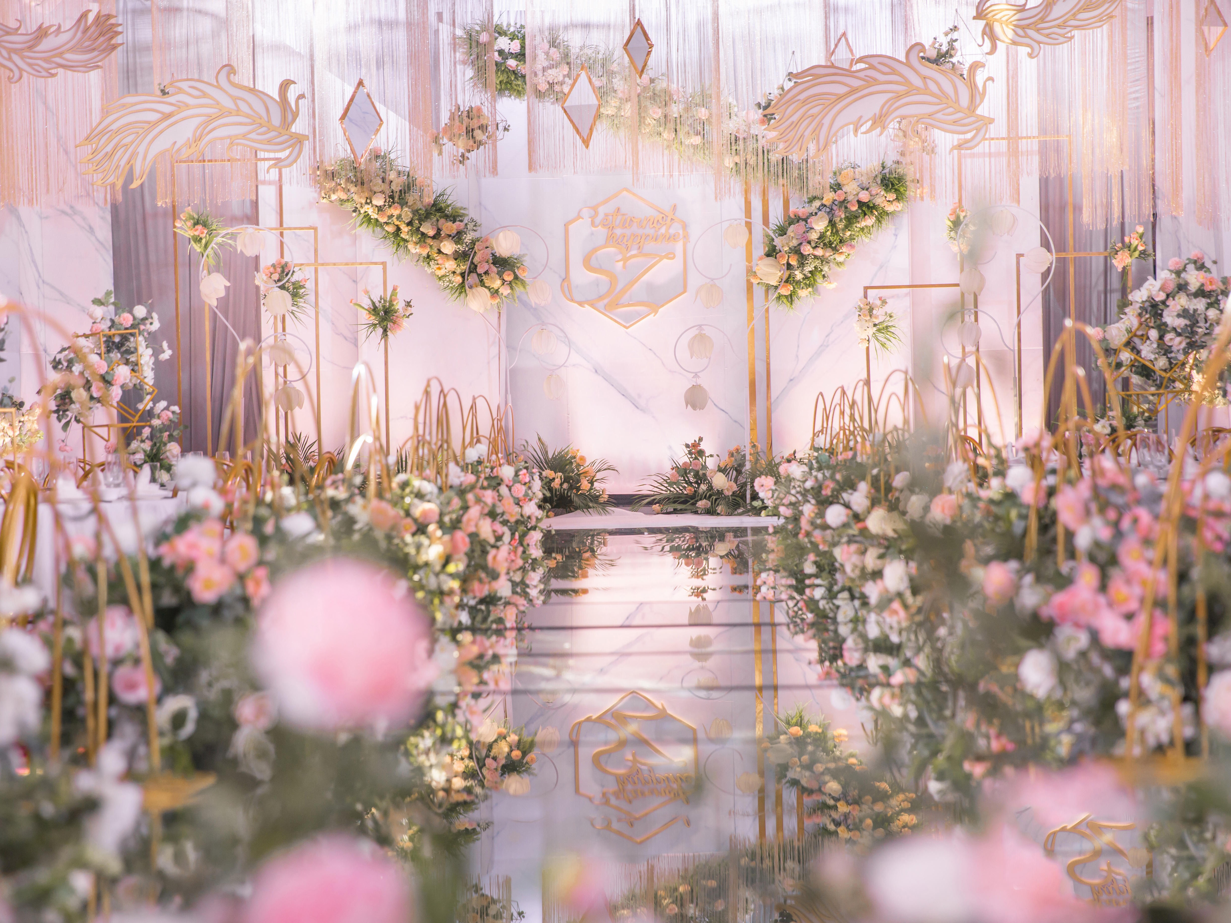 粉色韩式清新风格婚礼会场