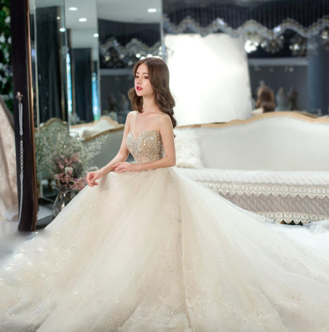 薇拉高奢/创始人/全天跟妆+仪式纱+中式+