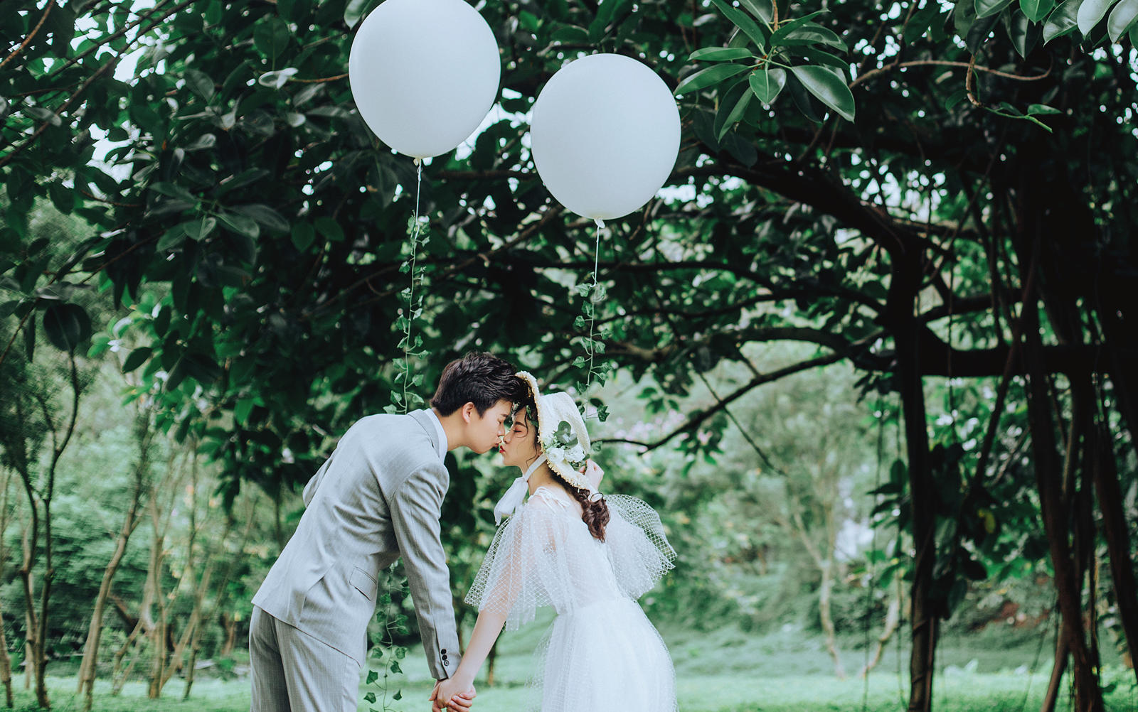 【火爆來襲】夜光婚紗+底片全送+鮮花造型+全包價