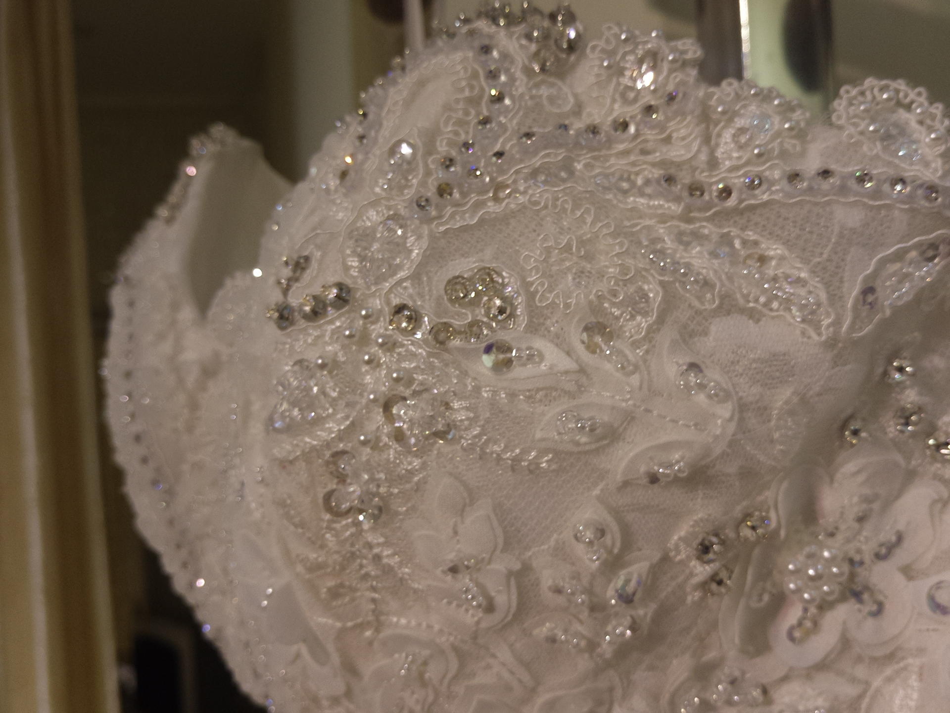 TAKE ME UP-奢华水晶蕾丝大拖尾