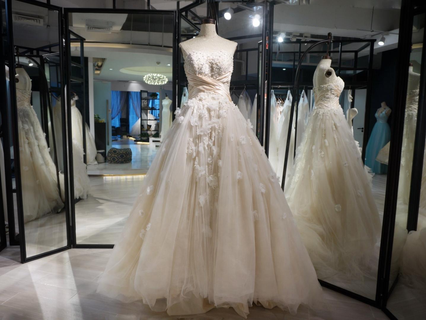  【样衣特卖】单品   梦幻公主纱超长大拖赠头纱