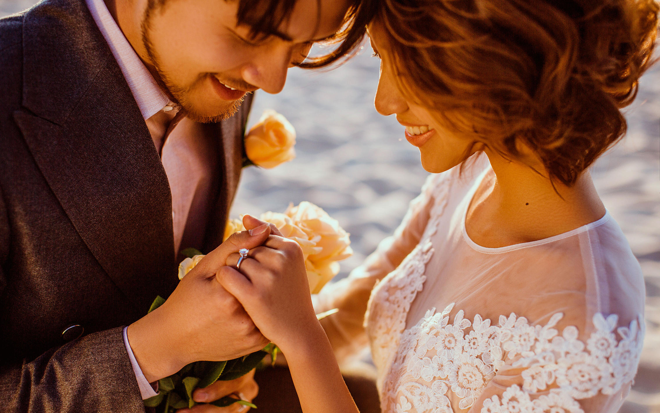 豪华游艇出海 璀璨夜景 一对一旅拍