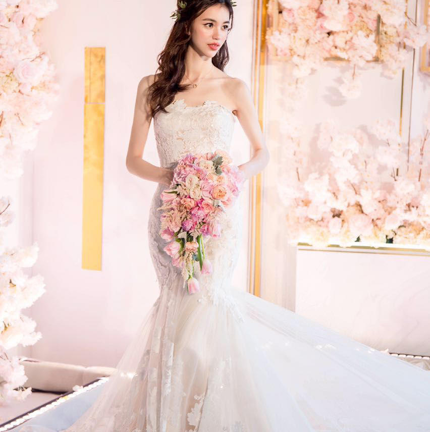 【奢华梦幻】全手工女神款超大摆大拖尾鱼尾迎宾主纱