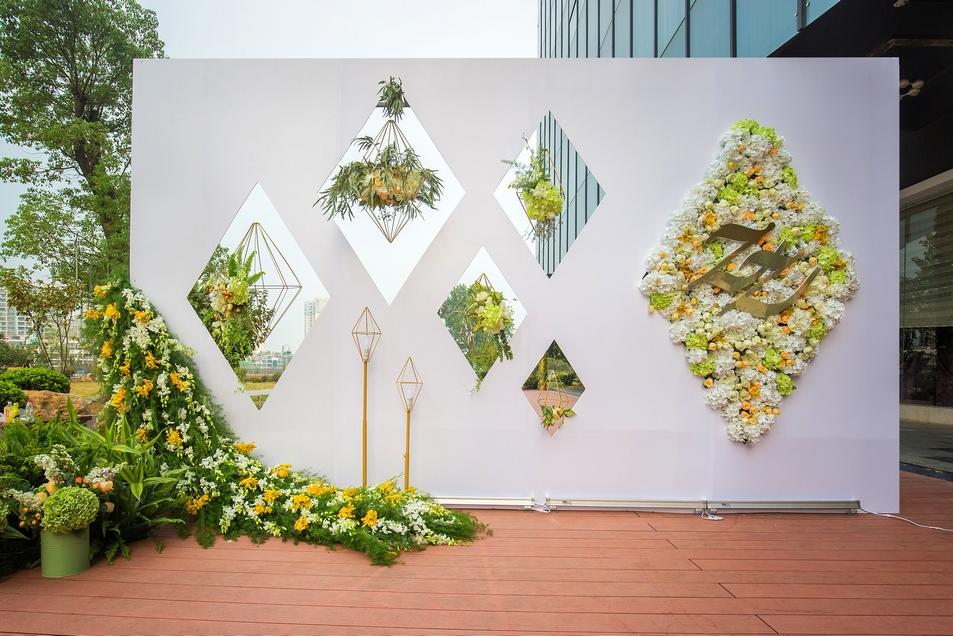 《棱角》欧亚国际会展酒店-户外婚礼