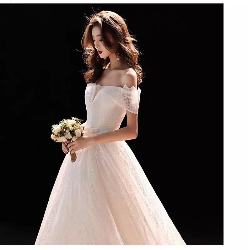 维诺婚纱礼服两件套+高级化妆师