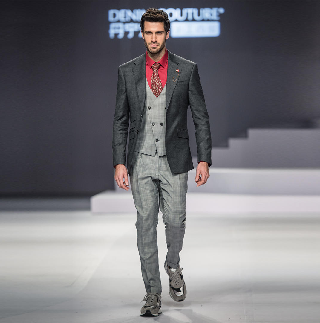 丹宁手工西服--超值四件套+领结方巾+伴郎服套餐